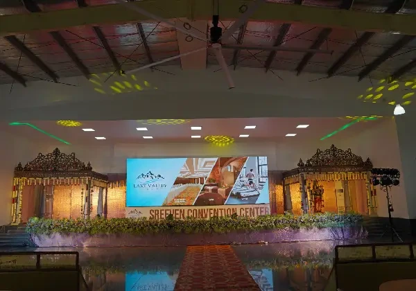 Luxury AC banquet hall in Tirupati for 2000 guests at Lake Valley Resort