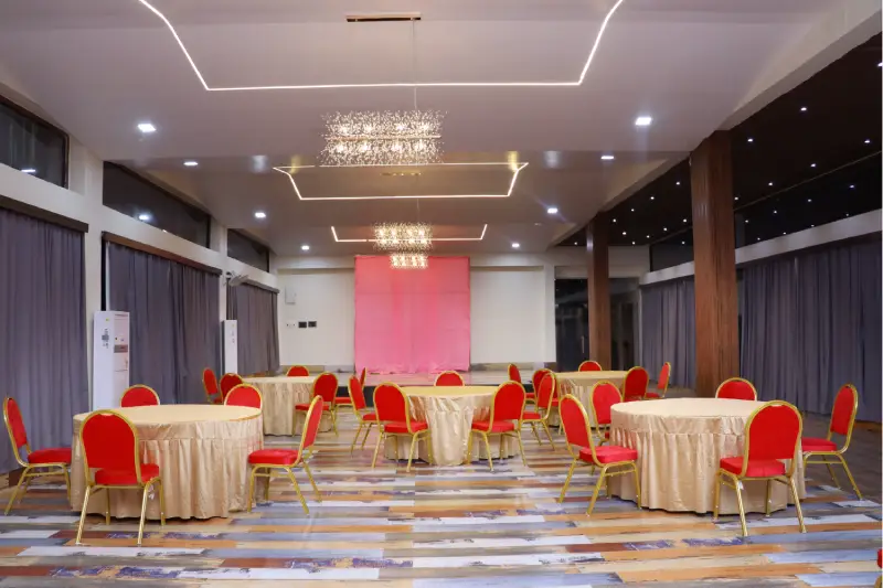 Lake Valley Resort